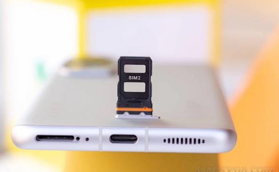 Android 13重磅功能曝光：一张卡同时连接多个运营商！